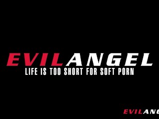 Compilatie porno sex anal cu LAUREN PHILLIPS