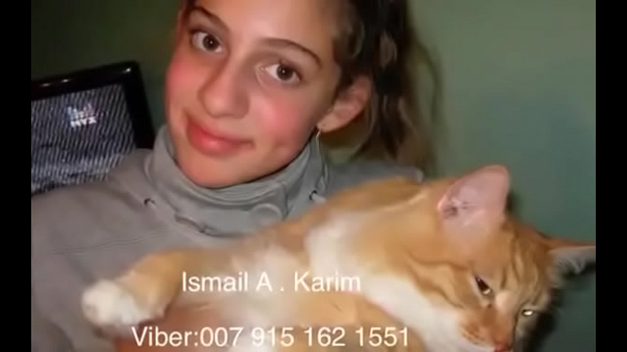 Fericita ca ia cumparat o pisica, cedeaza si ii da pizda