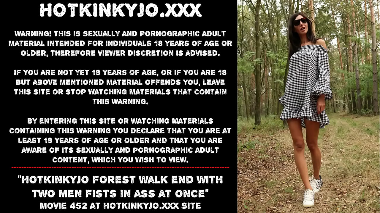 Nu se mai satura de pula si da de un barbat care ii baga mana in pizda